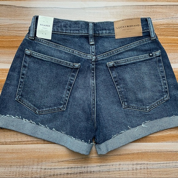 Lucky Brand Relaxed Cuffed Shorts - Picture 4 of 5